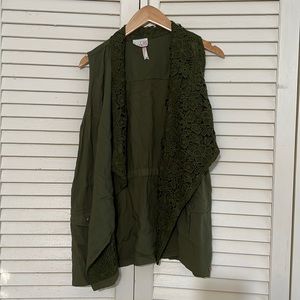 Girls Matilda Jane 435 vest Size 14 NWOT